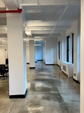 251 W 39th St, New York, NY for lease Interior Photo- Image 1 of 2