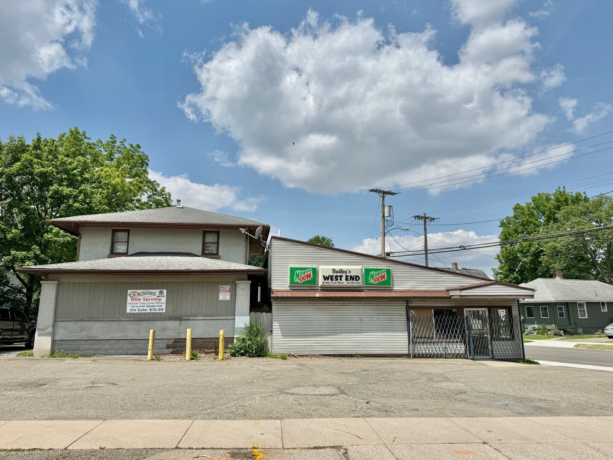 209 17th St SW, Massillon, OH à vendre Photo du bâtiment- Image 1 de 24