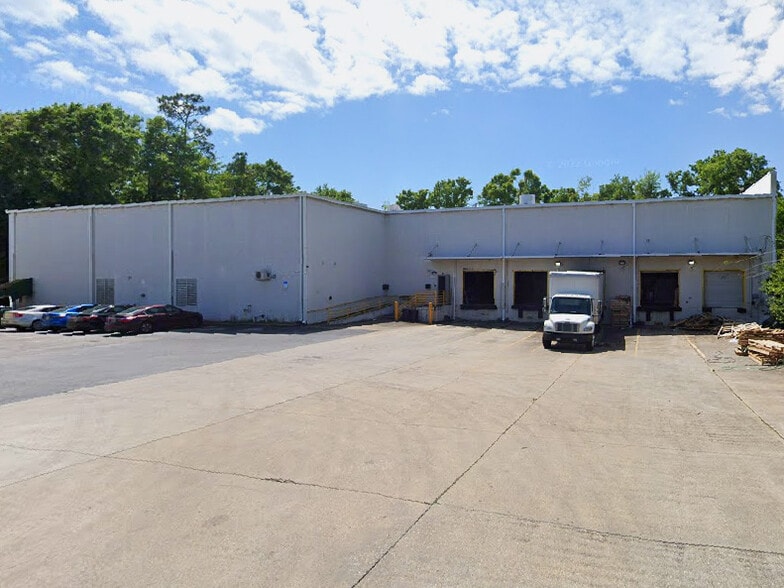 6243 N Davis Hwy, Pensacola, FL à louer - Photo du bâtiment - Image 2 de 8