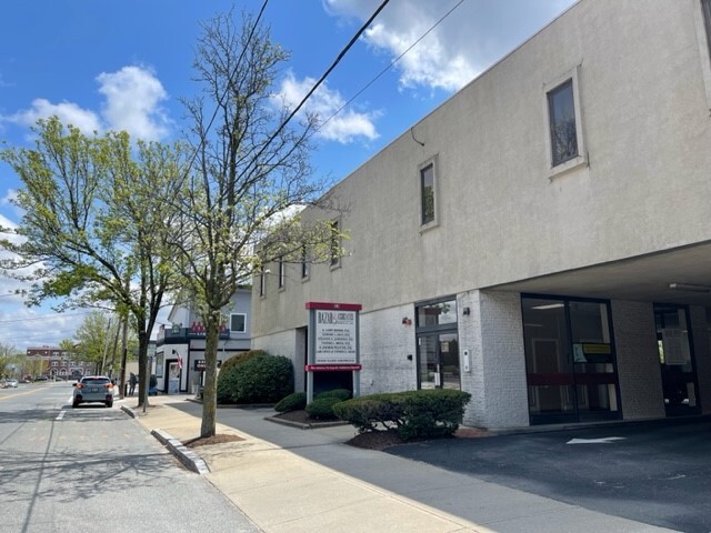 195-197 Taunton Ave, East Providence, RI for lease Building Photo- Image 1 of 23