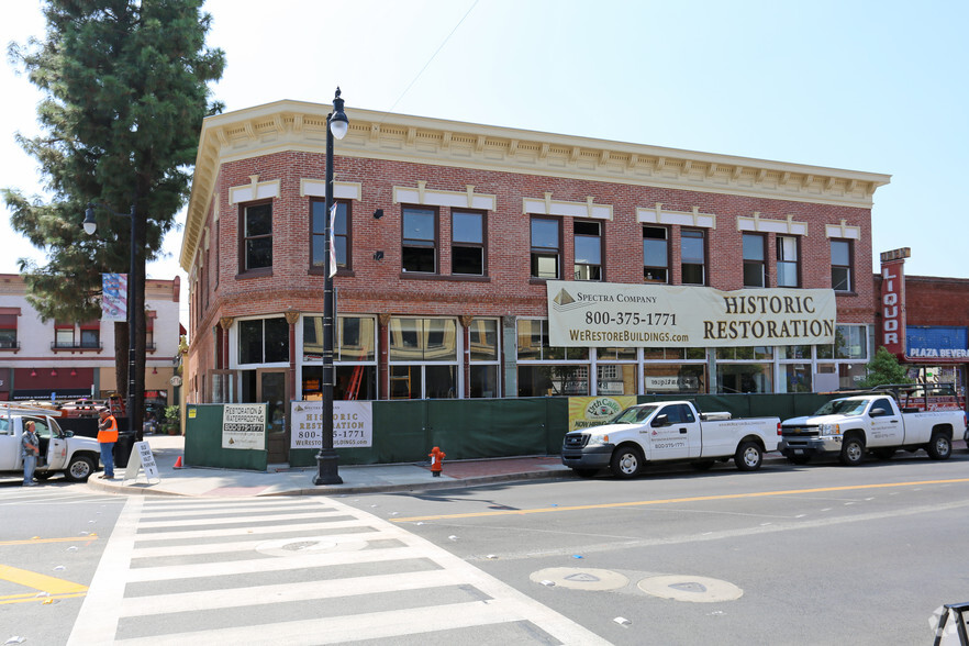 100 W Chapman Ave, Orange, CA for sale - Primary Photo - Image 1 of 1