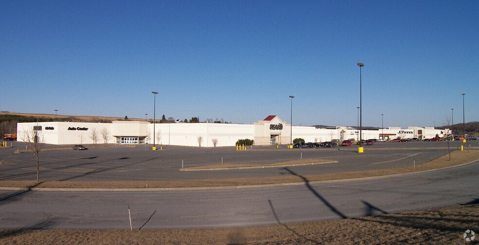 830 Main St, Presque Isle, ME à louer - Photo du bâtiment - Image 3 de 8