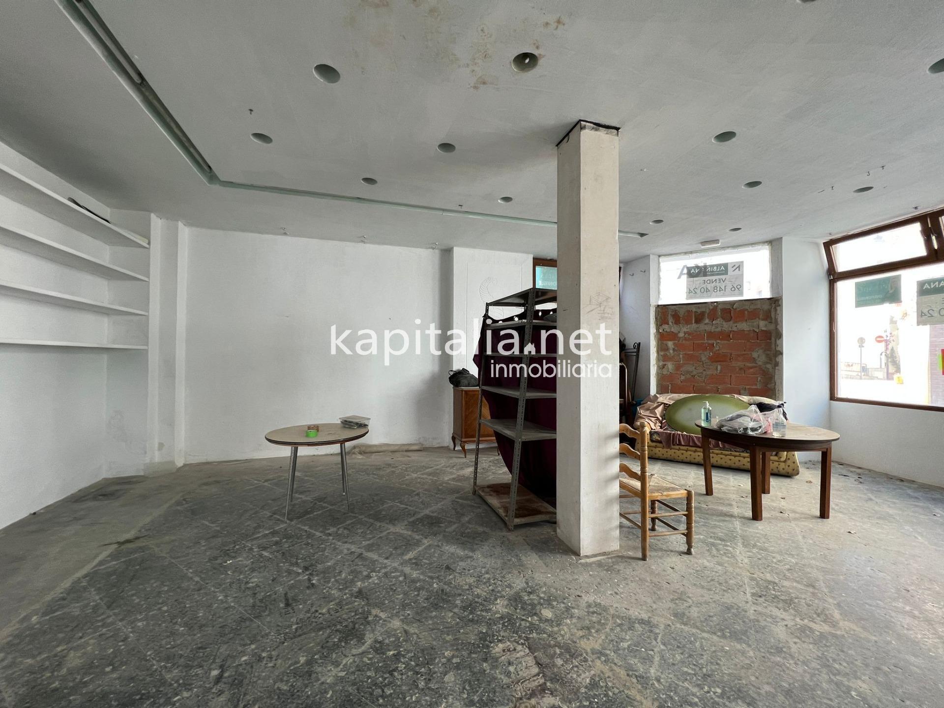 Retail in Ontinyent, Valencia for sale Primary Photo- Image 1 of 7