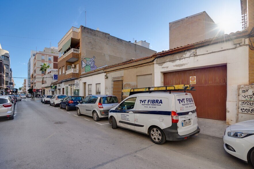 Carrer María Parodi, 35, Torrevieja, Alicante à vendre - Photo principale - Image 3 de 14