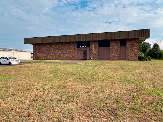 2540 Midpark Rd, Montgomery, AL à louer - Photo du bâtiment - Image 1 de 4