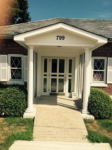 799 Rt-25a, Rocky Point, NY à vendre Photo du bâtiment- Image 1 de 41