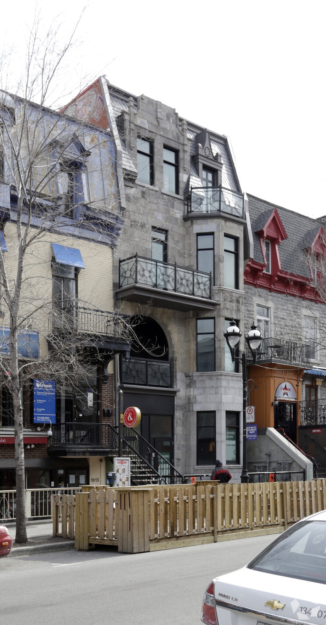 1605-1609 Rue Saint-Denis, Montréal, QC for sale Primary Photo- Image 1 of 1