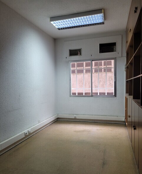 Office in Madrid, Madrid for lease - Interior Photo - Image 3 of 9