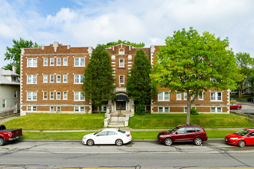 1126 Dewey Ave, Rochester, NY à vendre - Photo du bâtiment - Image 1 de 1