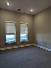 1000 Brunswick Cir, Brunswick, GA for lease Interior Photo- Image 1 of 1