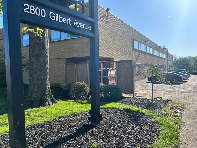 2800 Gilbert Ave, Cincinnati, OH à louer - Photo du bâtiment - Image 1 de 18