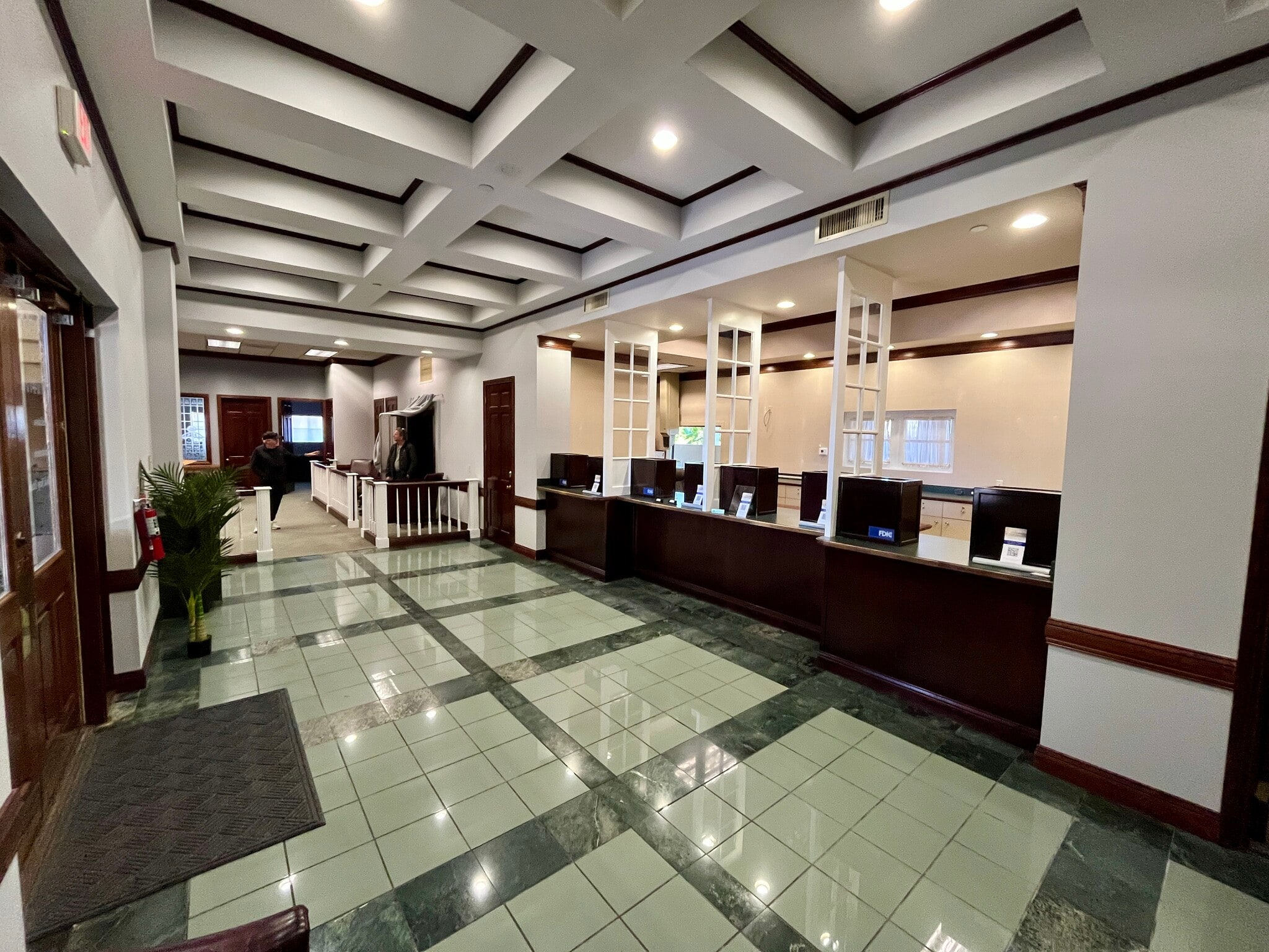 7000 SE Federal Hwy, Stuart, FL for lease Interior Photo- Image 1 of 13