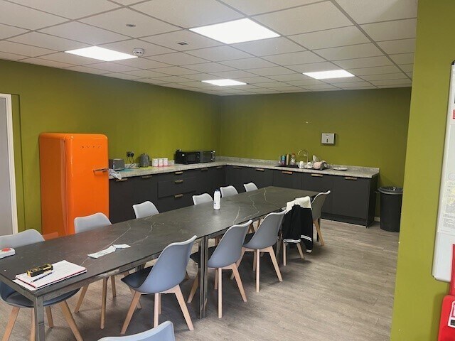 15-22 Brough Park Way, Newcastle Upon Tyne for lease - Building Photo - Image 3 of 12