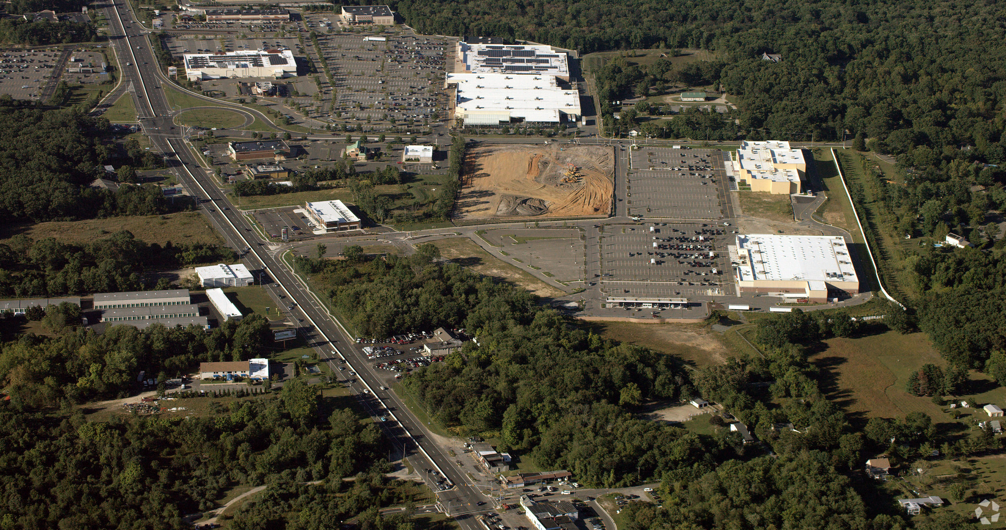 19 Lanes Mill Rd, Howell, NJ for lease Primary Photo- Image 1 of 9