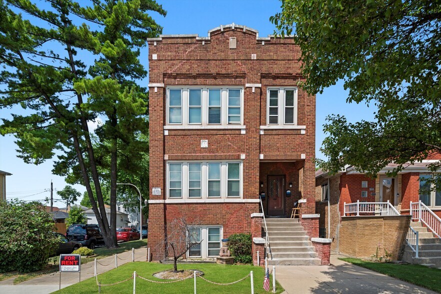 6058 S Massasoit Ave, Chicago, IL à vendre - Photo du bâtiment - Image 1 de 38