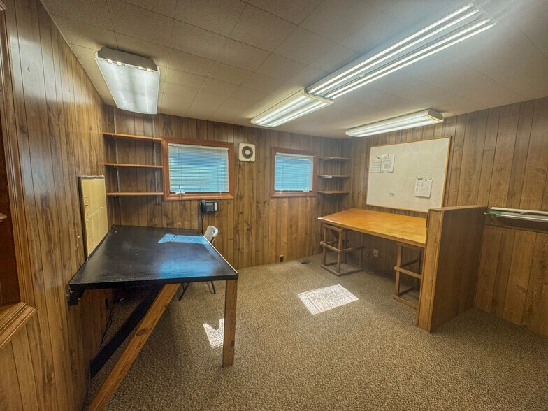 3016 Ambrose Ave, Nashville, TN for lease - Interior Photo - Image 2 of 24