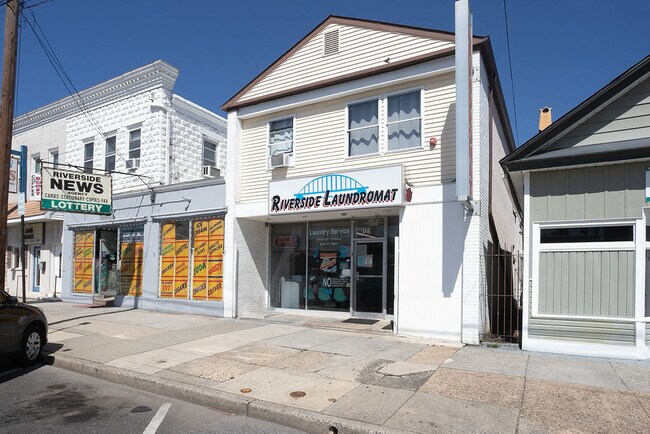 More details for 121 S Pavilion Ave, Riverside, NJ - Retail for Sale