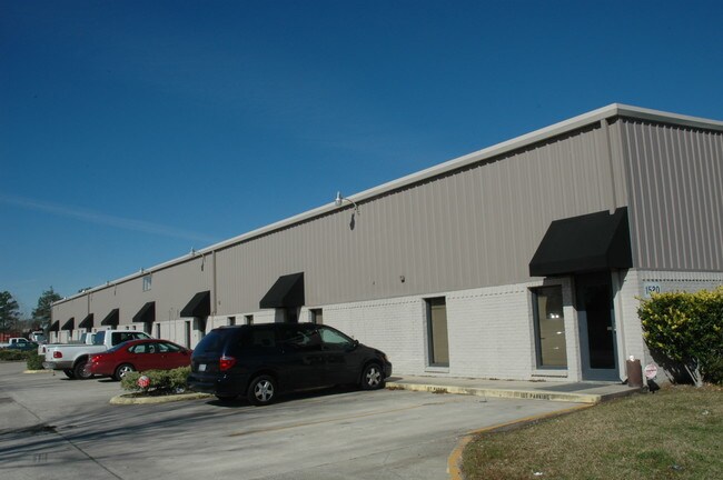 More details for 1520 S Major Dr, Beaumont, TX - Flex, Industrial for Lease