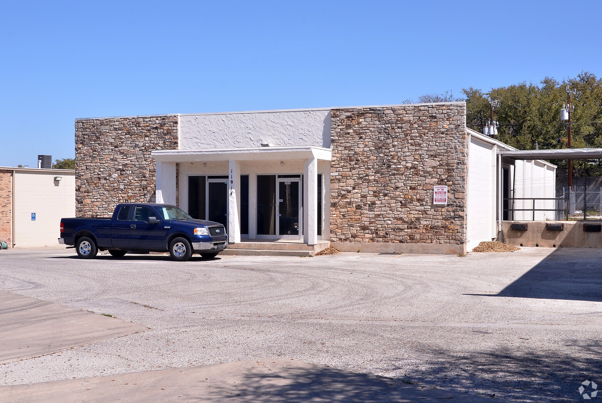 11914 Radium St, San Antonio, TX for lease Primary Photo- Image 1 of 3
