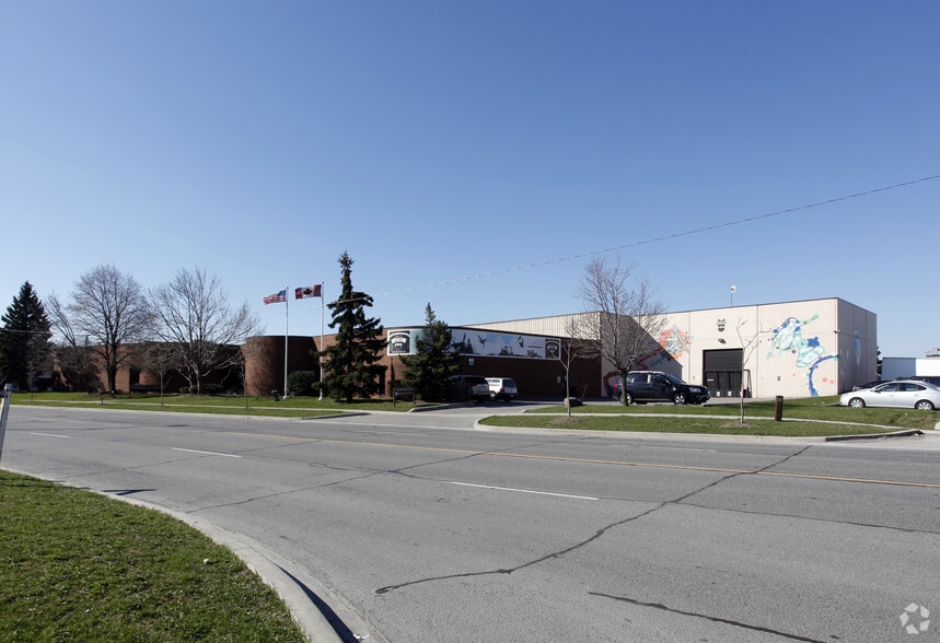 60 Horner Ave, Toronto, ON for sale - Primary Photo - Image 1 of 1