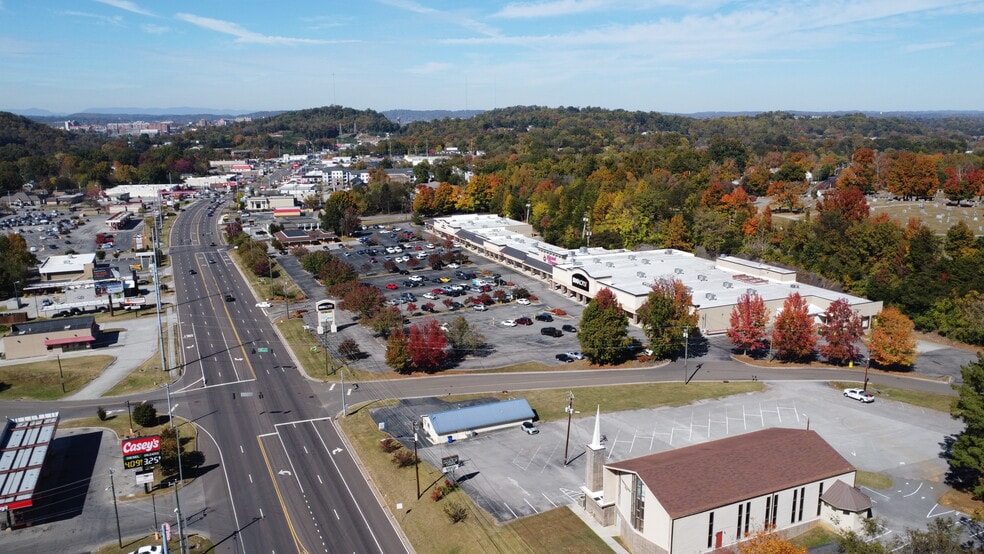 4500 Chapman Hwy, Knoxville, TN for lease - Aerial - Image 2 of 14