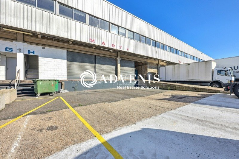Industriel dans Aulnay-sous-Bois à louer - Photo du bâtiment - Image 2 de 7