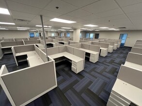 813 East Gate Dr, Mount Laurel, NJ for lease Interior Photo- Image 1 of 3