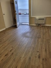 3780 Kori Rd, Jacksonville, FL à louer Photo intérieure- Image 1 de 7