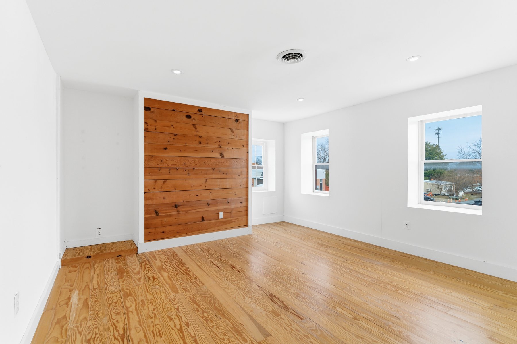 202 Main St, Reisterstown, MD à louer Photo intérieure- Image 1 de 4