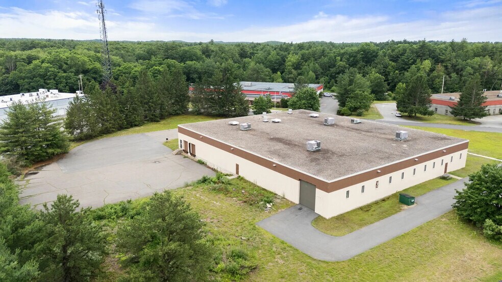 4 Lomar Park Dr, Pepperell, MA à vendre - Photo du bâtiment - Image 2 de 5