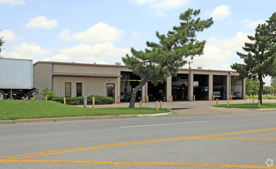 3617 SW 44th St, Oklahoma City, OK à vendre - Photo du bâtiment - Image 2 de 6