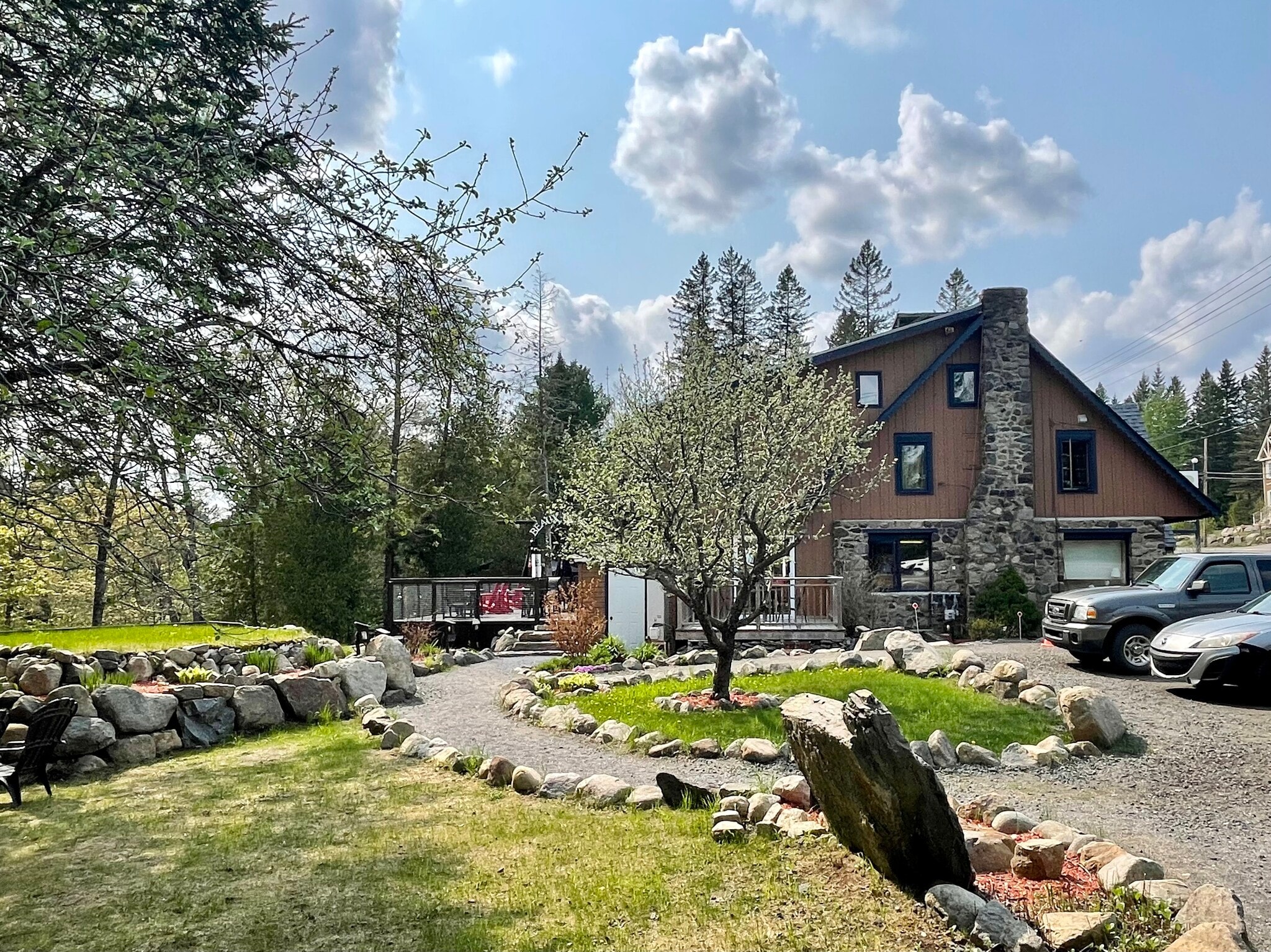 2310 Boul De Sainte-Adèle, Sainte-adele, QC à vendre Photo du bâtiment- Image 1 de 1