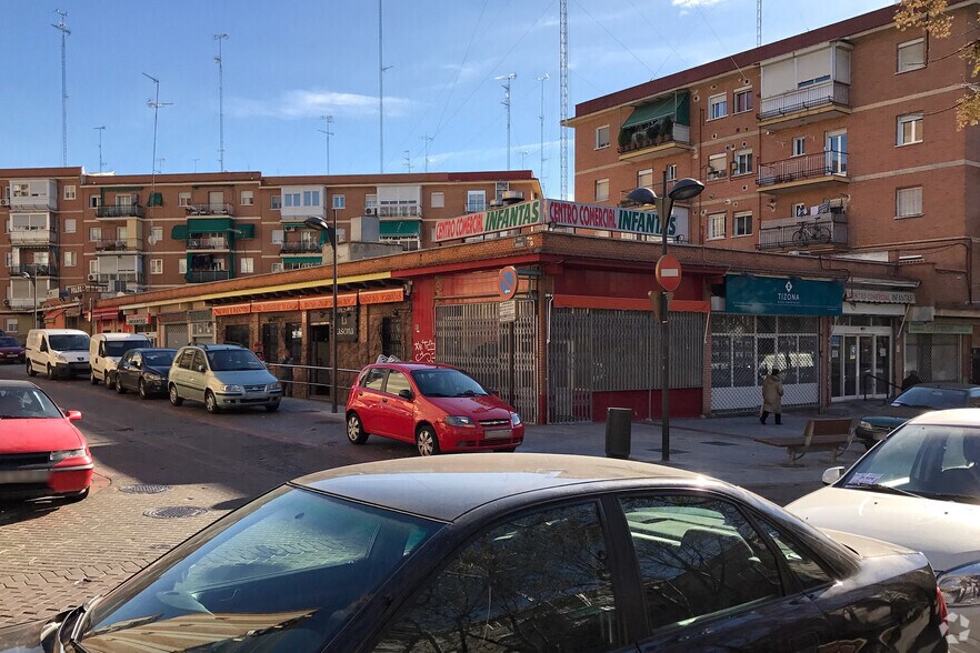 Calle Cisneros, 22, Alcorcón, Madrid à vendre - Photo du bâtiment - Image 2 de 3