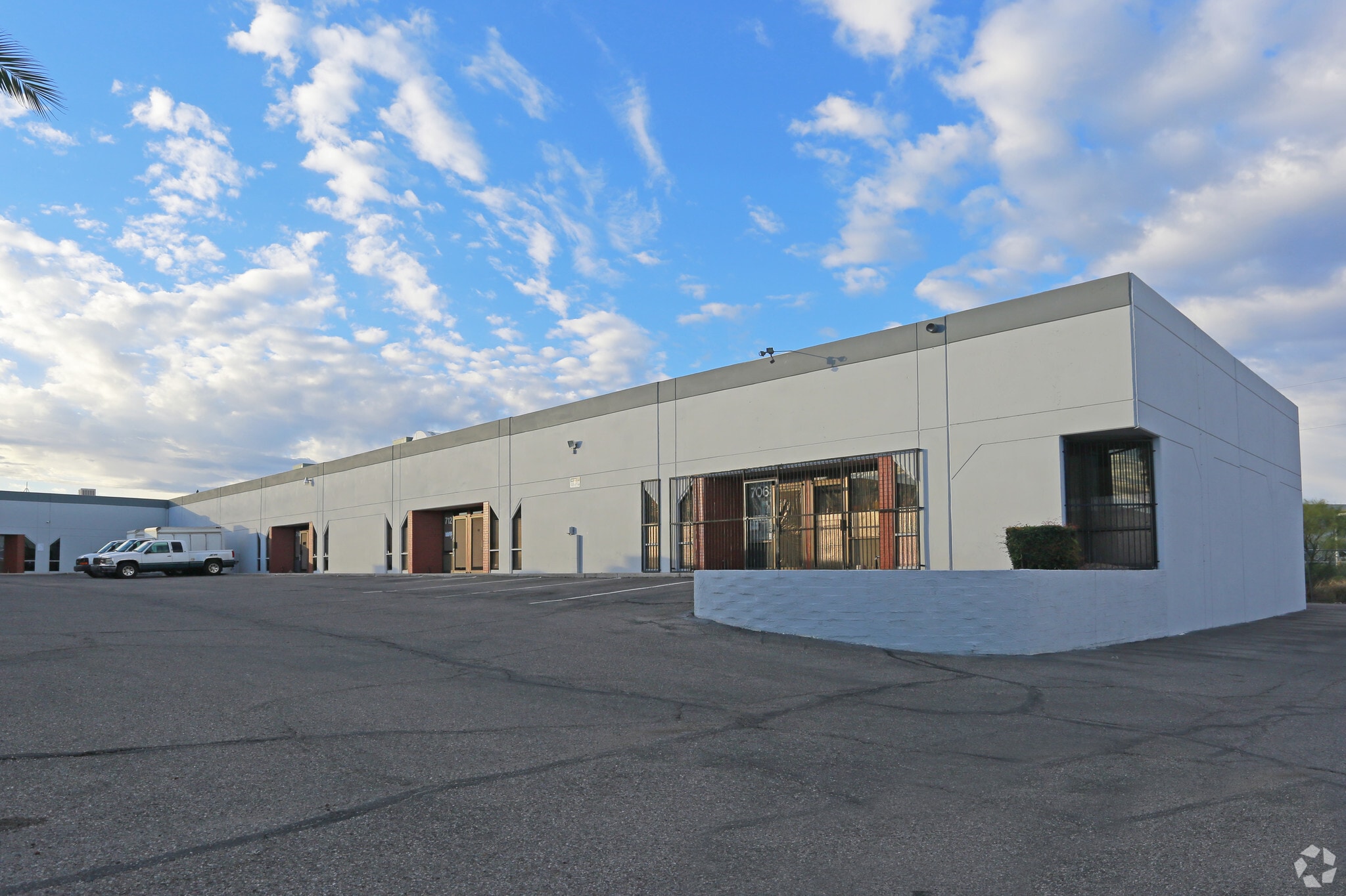 706-736 E 46th St, Tucson, AZ for lease Building Photo- Image 1 of 12