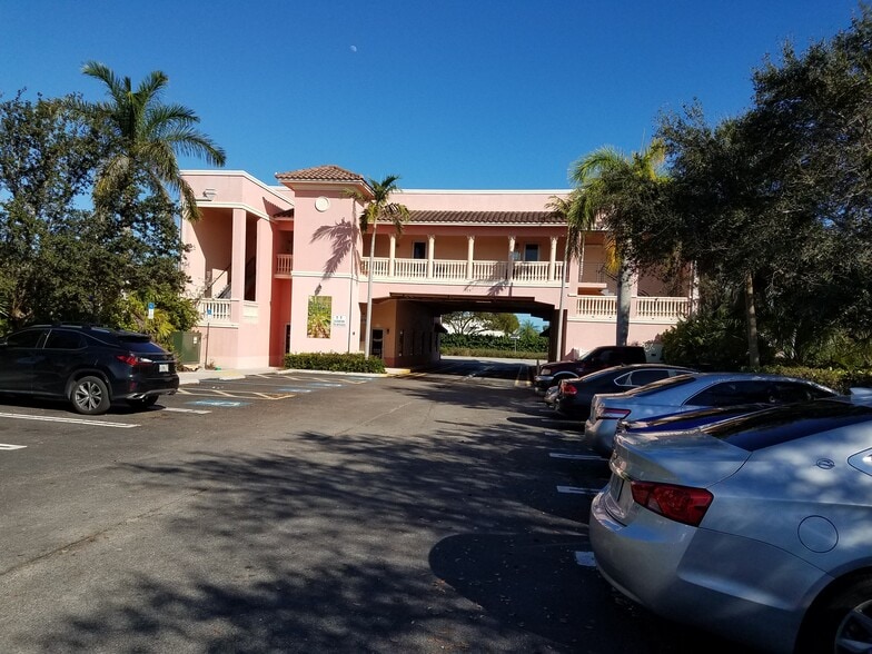 709 S Federal Hwy, Boynton Beach, FL à vendre - Photo du bâtiment - Image 2 de 16