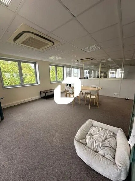 60 Route De Sartrouville, Le Pecq for lease - Interior Photo - Image 2 of 47