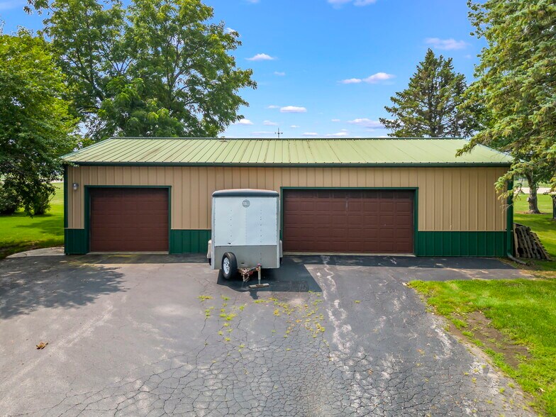 1126 E State St, Sycamore, IL à vendre - Photo du bâtiment - Image 2 de 37