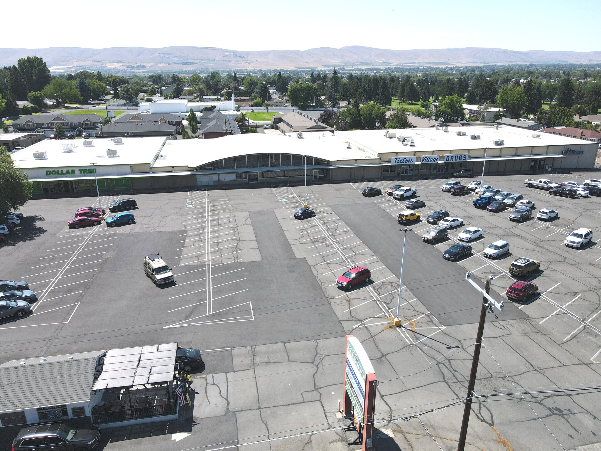 3602-3714 Tieton Dr, Yakima, WA à louer Photo du bâtiment- Image 1 de 11