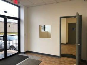 746 Gotham Pky, Carlstadt, NJ à louer Photo intérieure- Image 2 de 5