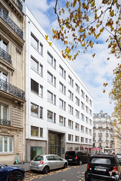 58 Avenue Marceau, Paris à louer - Photo du bâtiment - Image 2 de 5