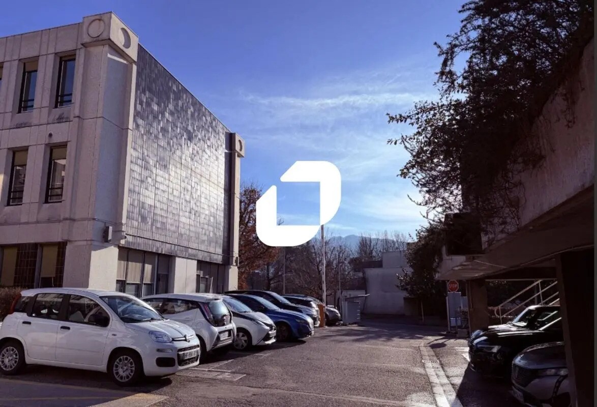 Bureau dans Meylan à louer Photo du bâtiment- Image 1 de 8