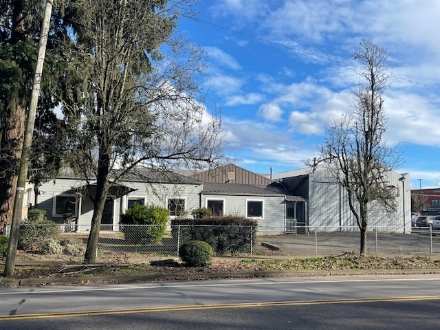 247 Washington St, Eugene, OR for sale - Building Photo - Image 3 of 15