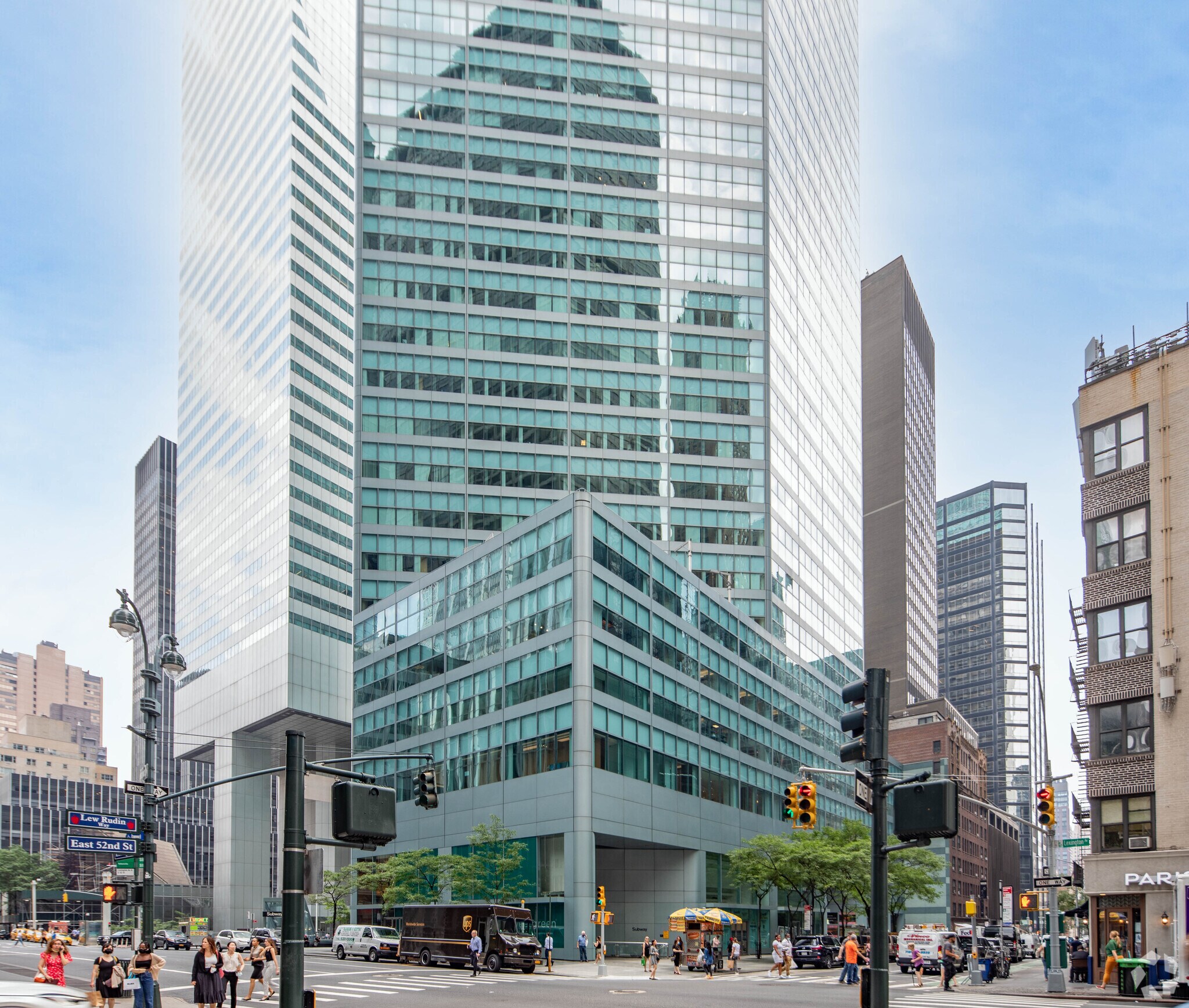 599 Lexington Ave, New York, NY for lease Primary Photo- Image 1 of 6