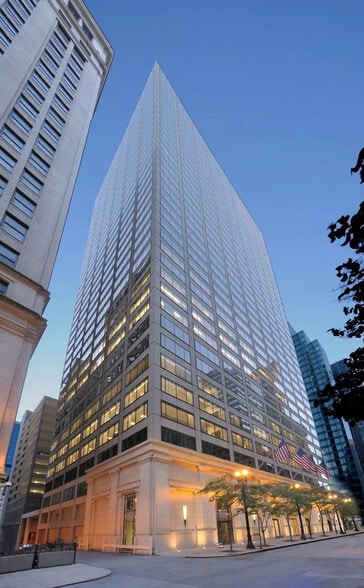 180 N LaSalle St, Chicago, IL à louer - Photo du bâtiment - Image 1 de 6