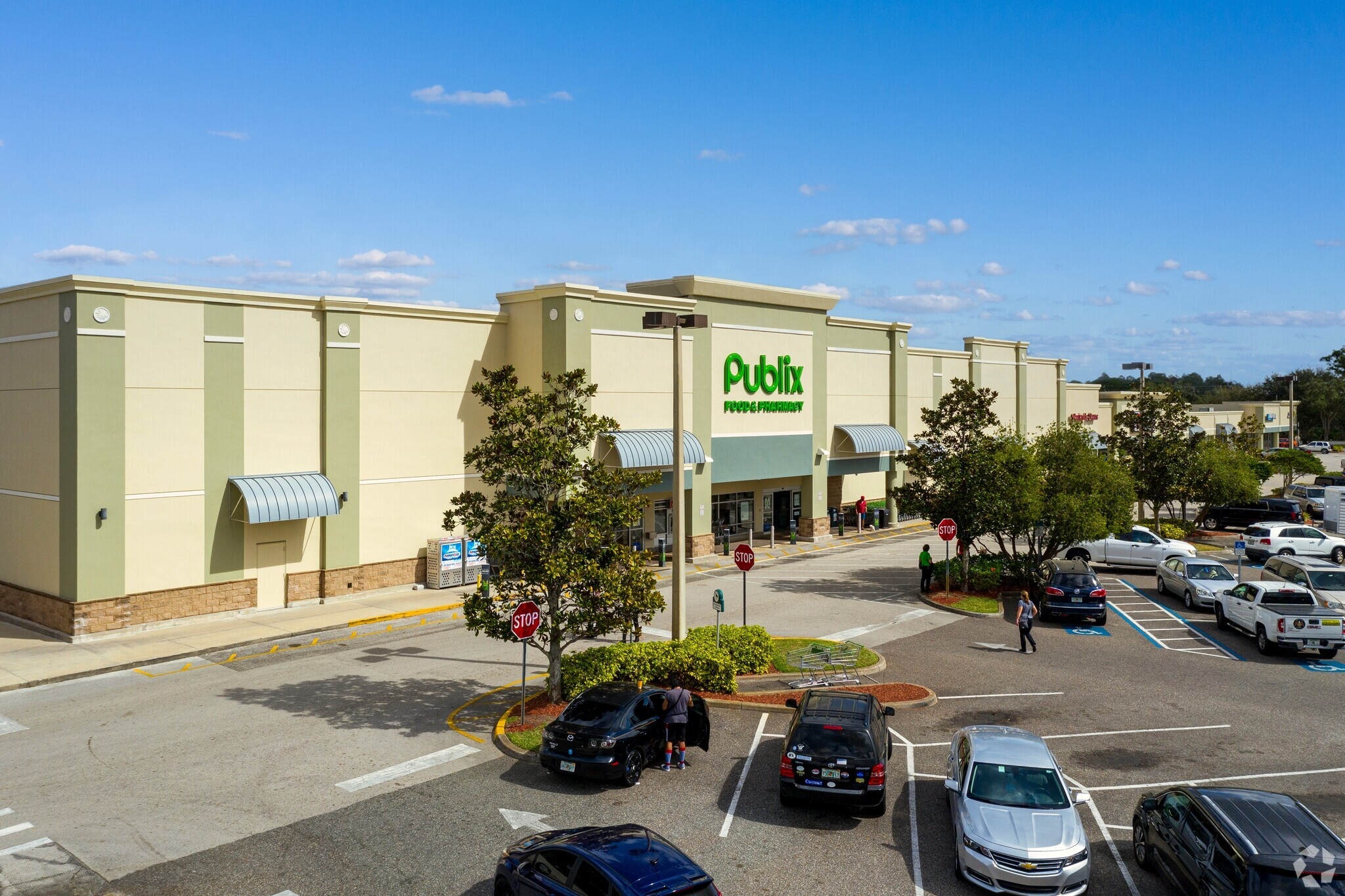 16825 E Colonial Dr, Orlando, FL à louer Photo du bâtiment- Image 1 de 14