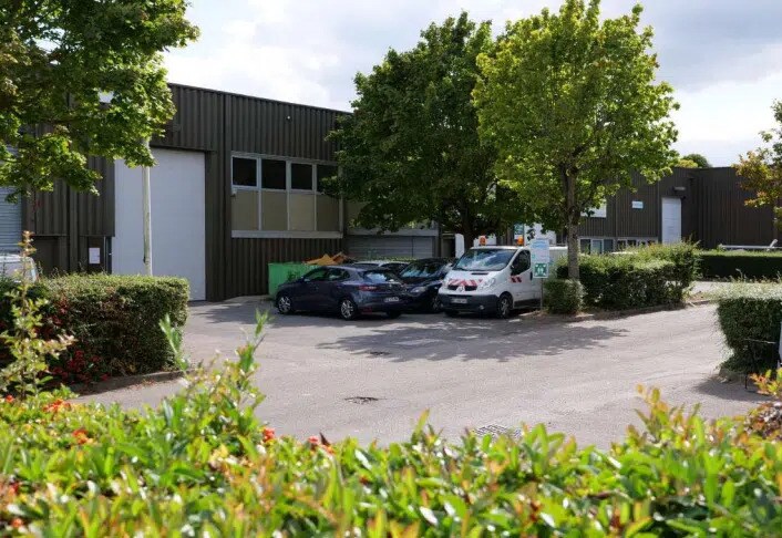 Industriel dans Trappes à louer - Photo du bâtiment - Image 2 de 12