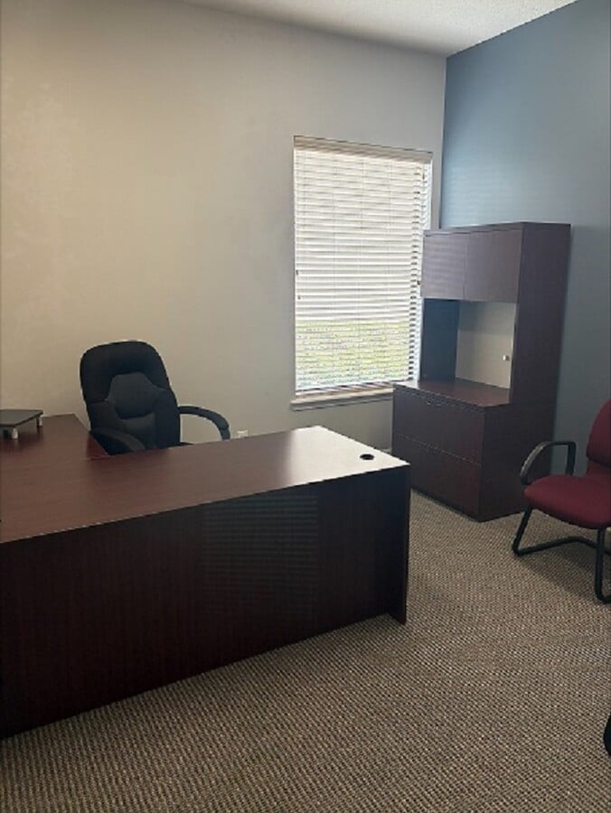 9191 RG Skinner Pky, Jacksonville, FL 32256 - Unité 803, 804, 805 -  - Photo intérieure - Image 1 of 7