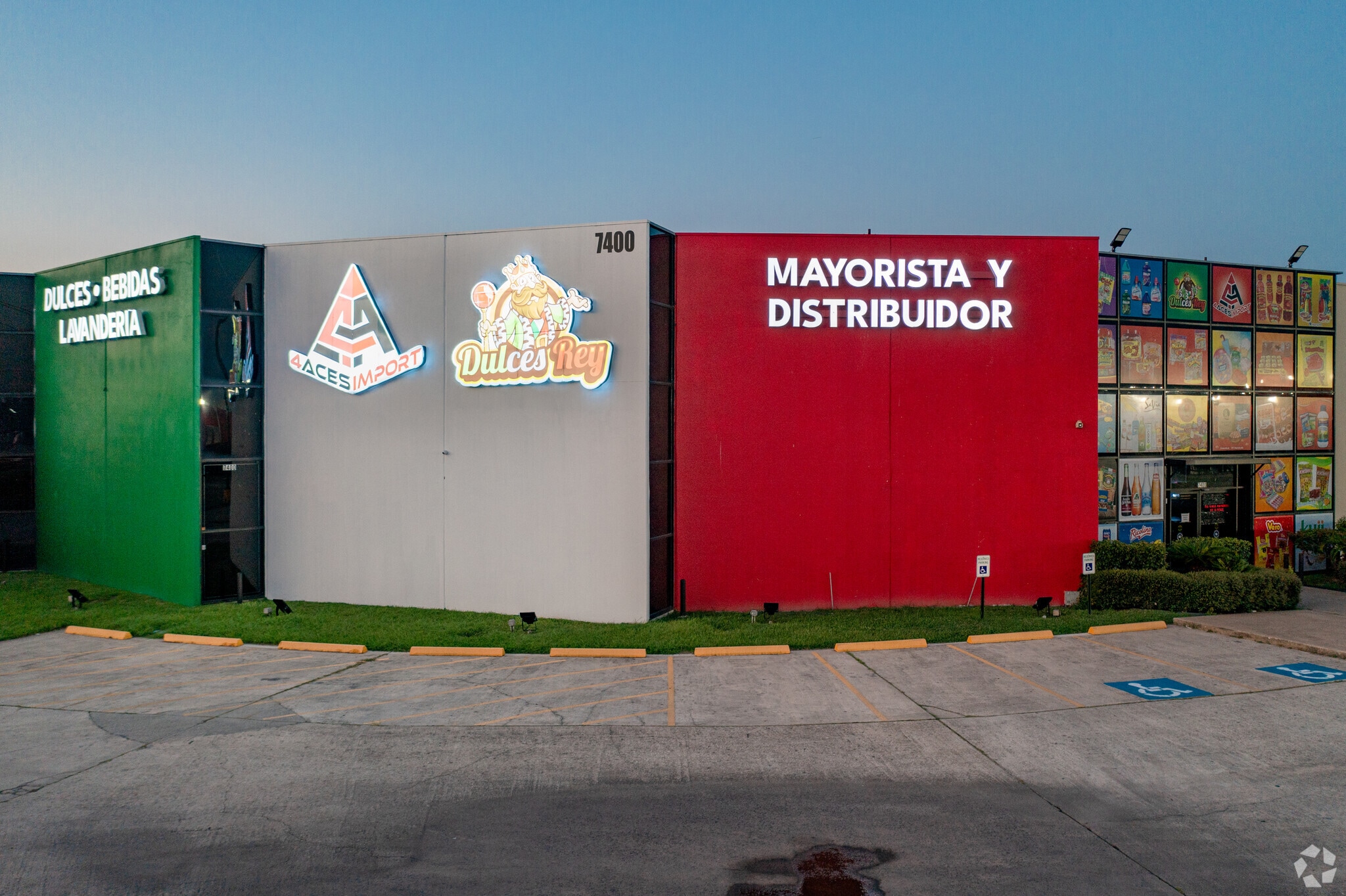 7400 North Fwy, Houston, TX for lease Primary Photo- Image 1 of 13