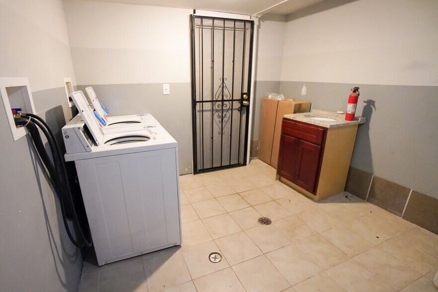 4139 S Prairie Ave, Chicago, IL à vendre - Photo du bâtiment - Image 3 de 12