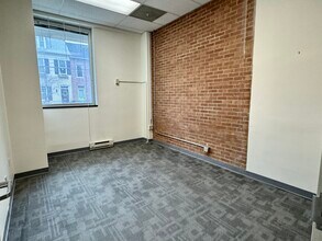 315 W James St, Lancaster, PA for lease Interior Photo- Image 1 of 20